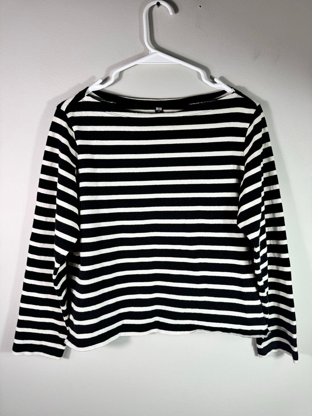 Uniqlo Boat Neck Striped Long Sleeve Top Size Medium